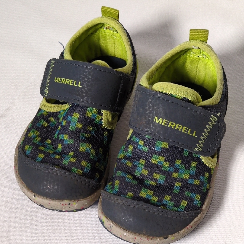 Merrell Toddlers Sneakers  Toddler Size 5